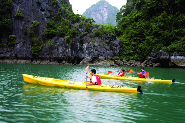 Amazing Places to Go Kayaking
